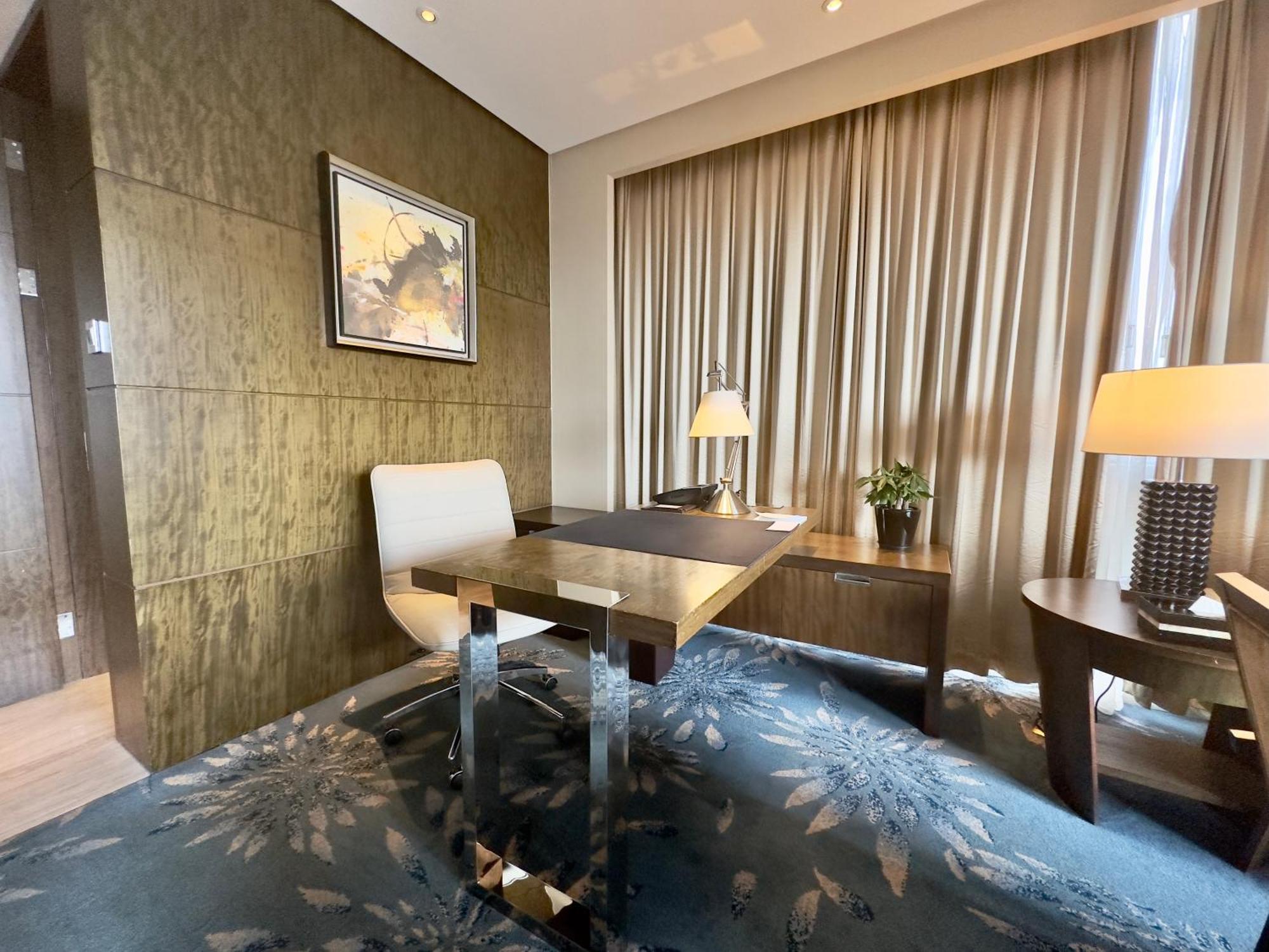 Shanghai Marriott Hotel Pudong East - Only A 30 Minute Drive From Disney Zewnętrze zdjęcie