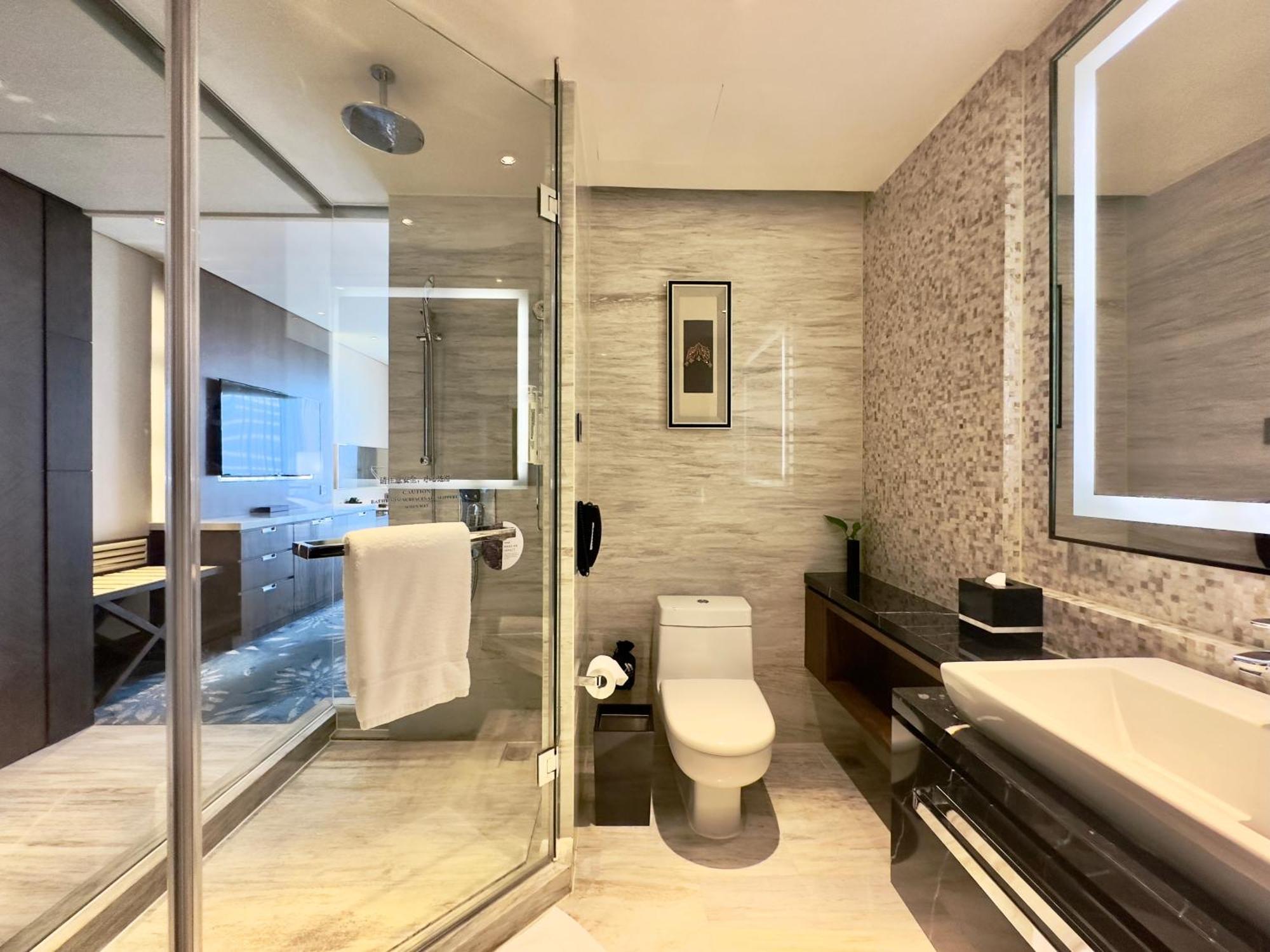 Shanghai Marriott Hotel Pudong East - Only A 30 Minute Drive From Disney Zewnętrze zdjęcie
