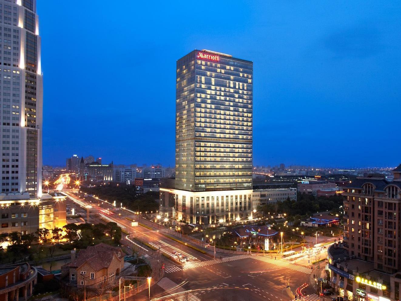 Shanghai Marriott Hotel Pudong East - Only A 30 Minute Drive From Disney Zewnętrze zdjęcie