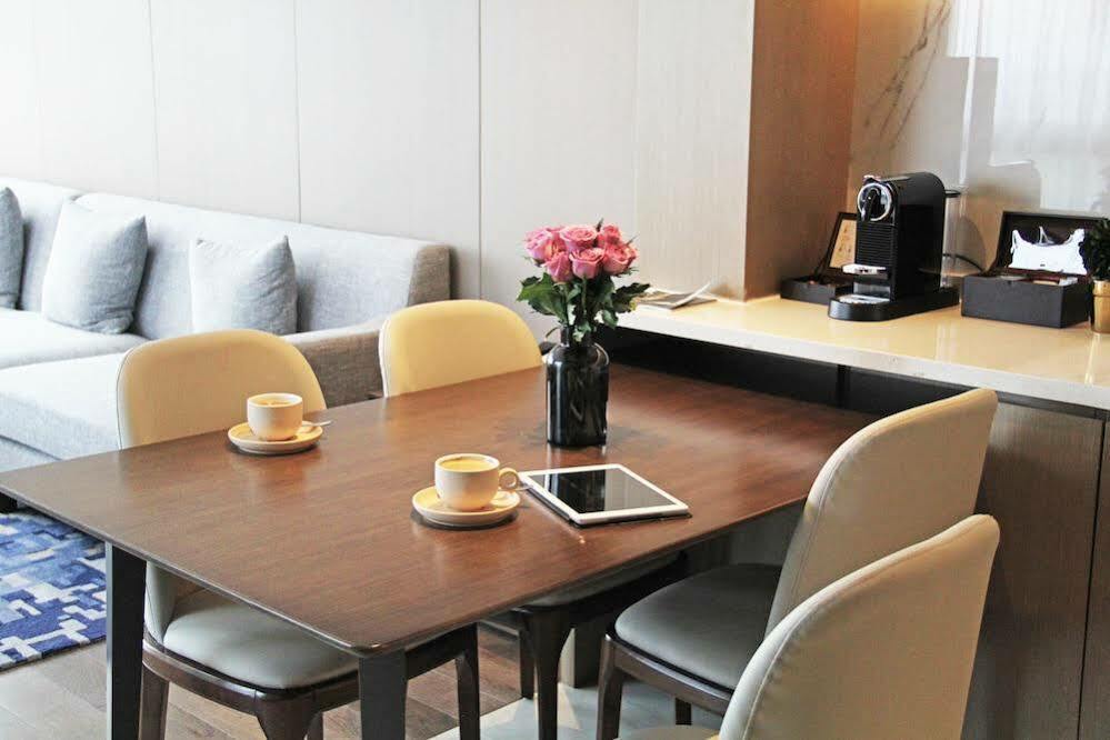 Shanghai Marriott Hotel Pudong East - Only A 30 Minute Drive From Disney Zewnętrze zdjęcie